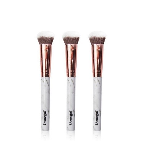 Donegal QAL Foundation And Powder Brush
