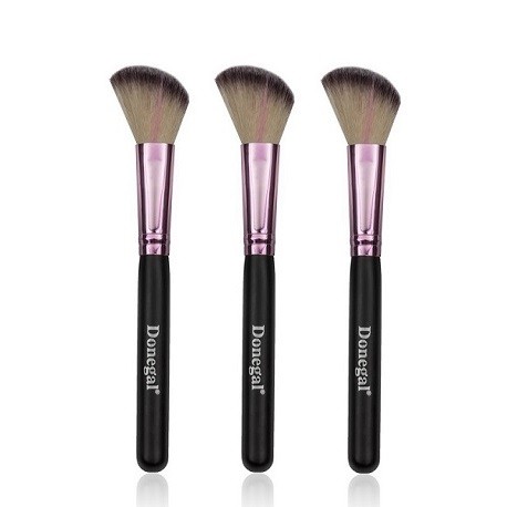 Donegal Love Pink Blush Brush